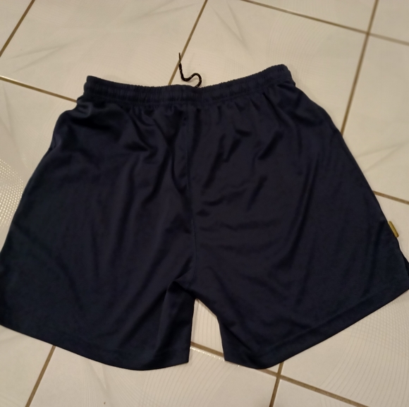4/$80 Men's Reebok Shorts - Size Large - Picture 2 of 5